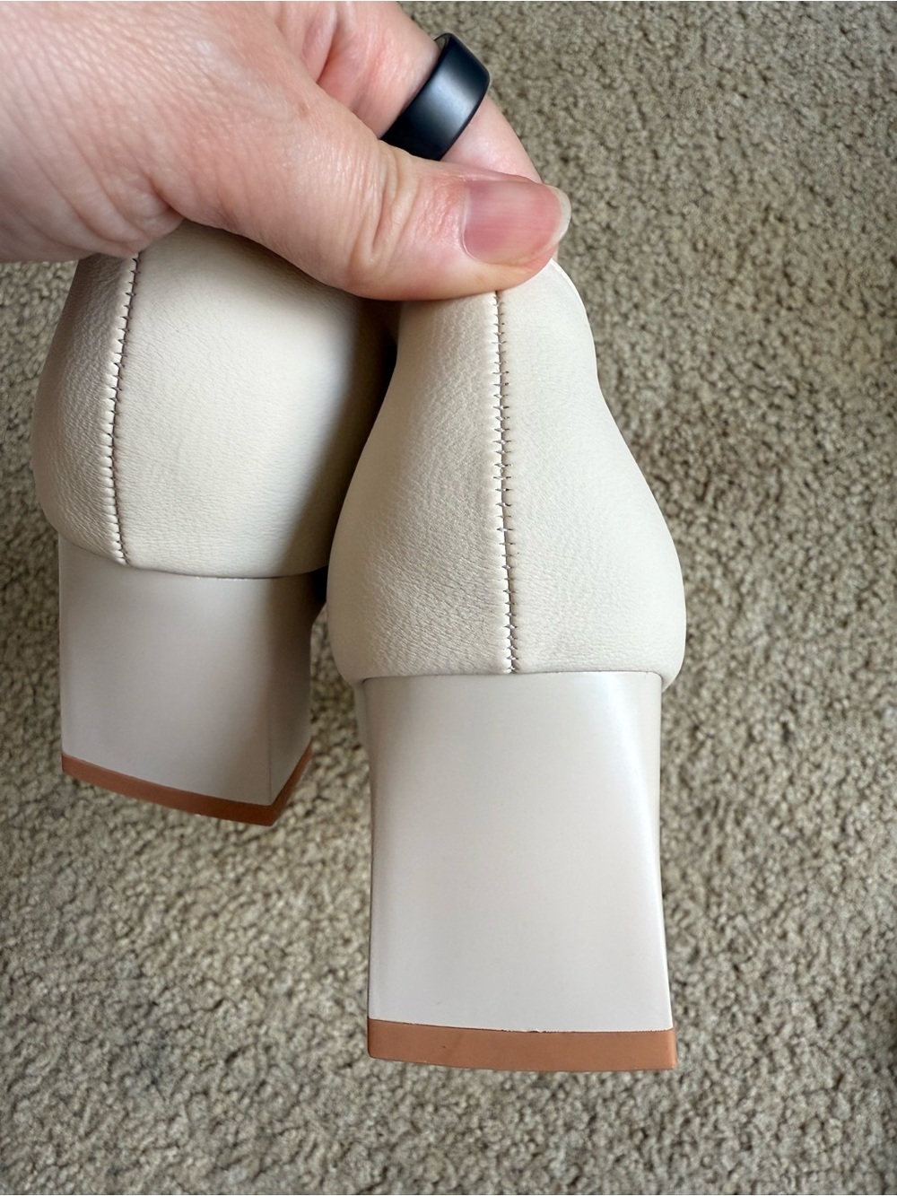 Off brand white pump